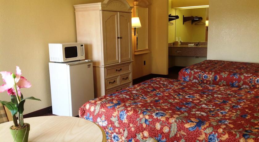 Holiday Terrace Inn - Pigeon Forge Exterior photo